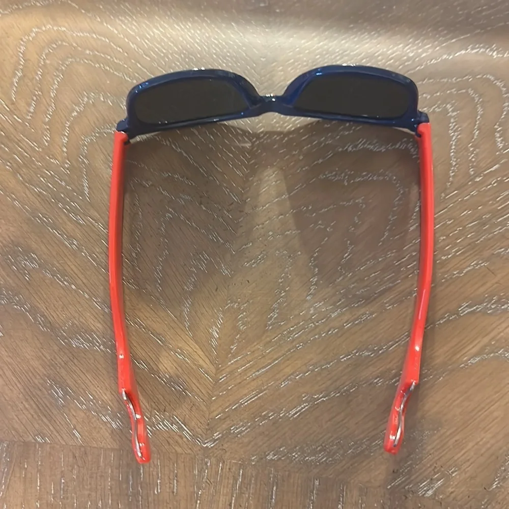 Bottle opener Cleveland Indians C + Subway logo sunglasses